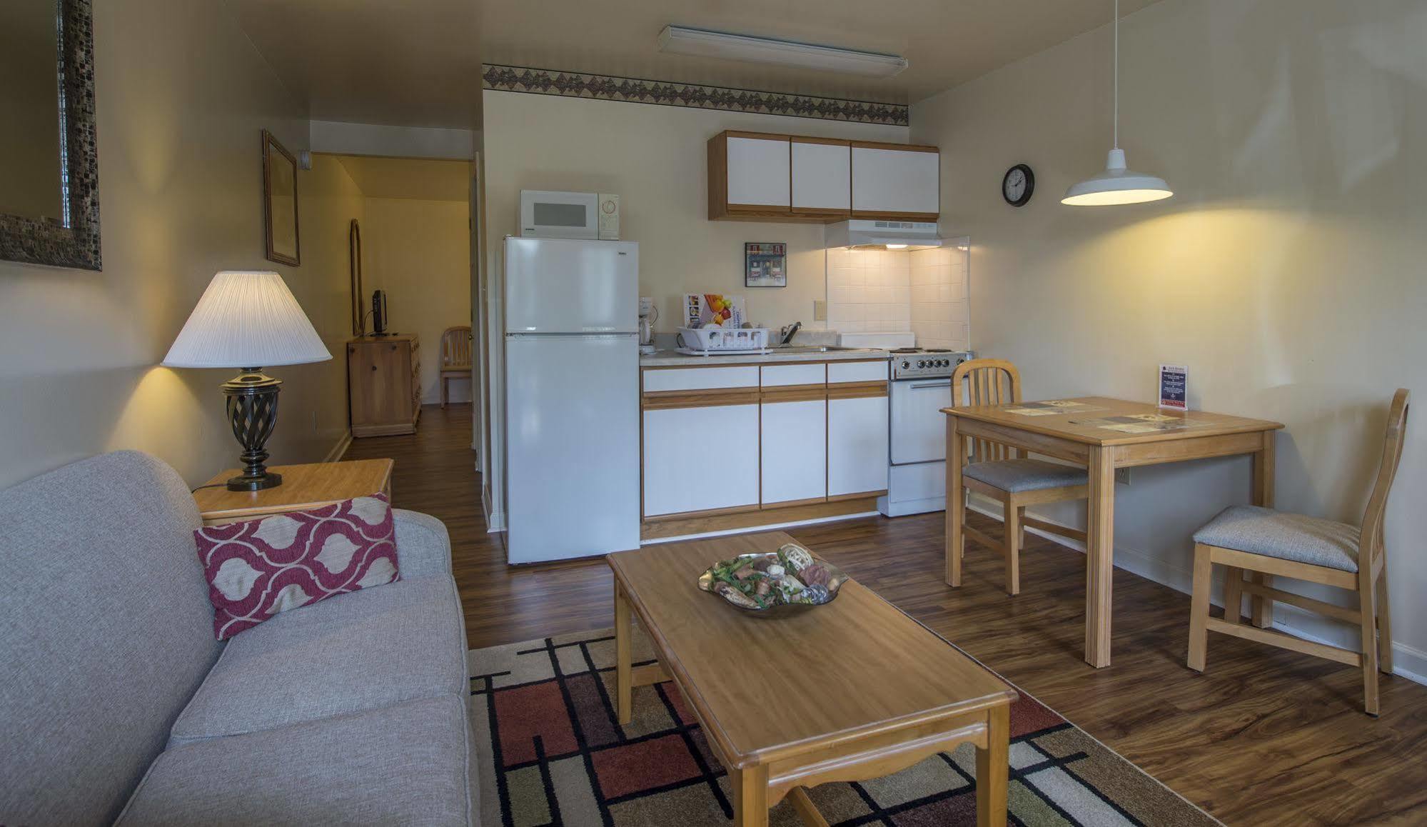 Affordable Corporate Suites Of Lynchburg Zewnętrze zdjęcie